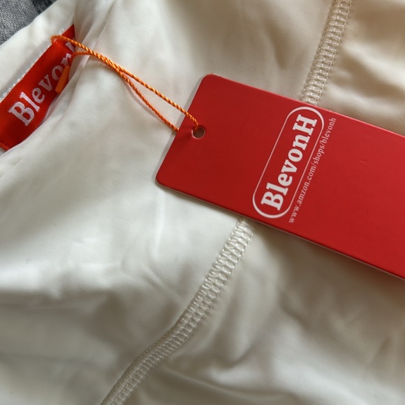 NWT tennis skirt with built in shorts - Picture 5 of 5